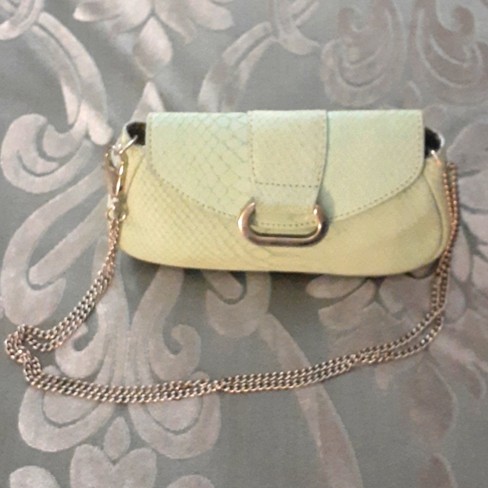 Little mint handbag in leather